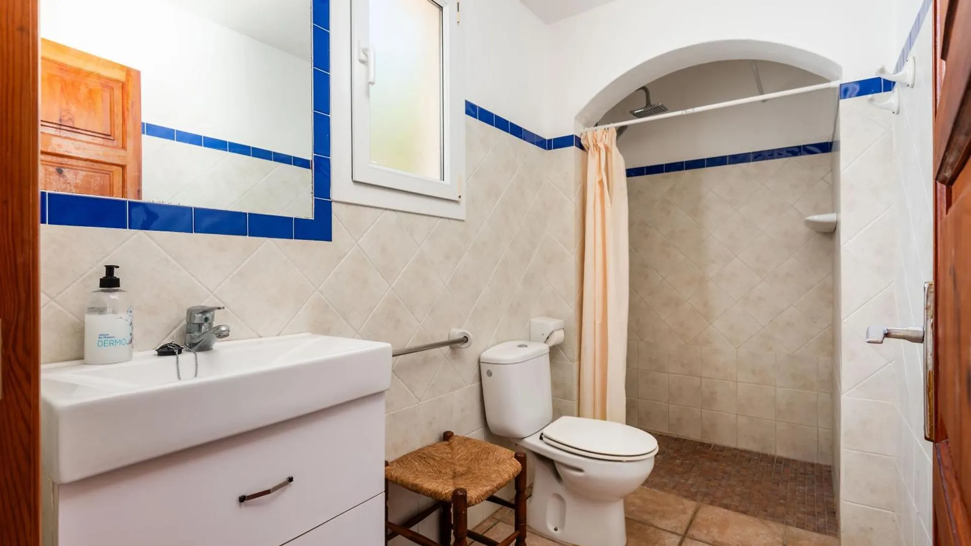 Villa Carmen Меркадаль 0*,