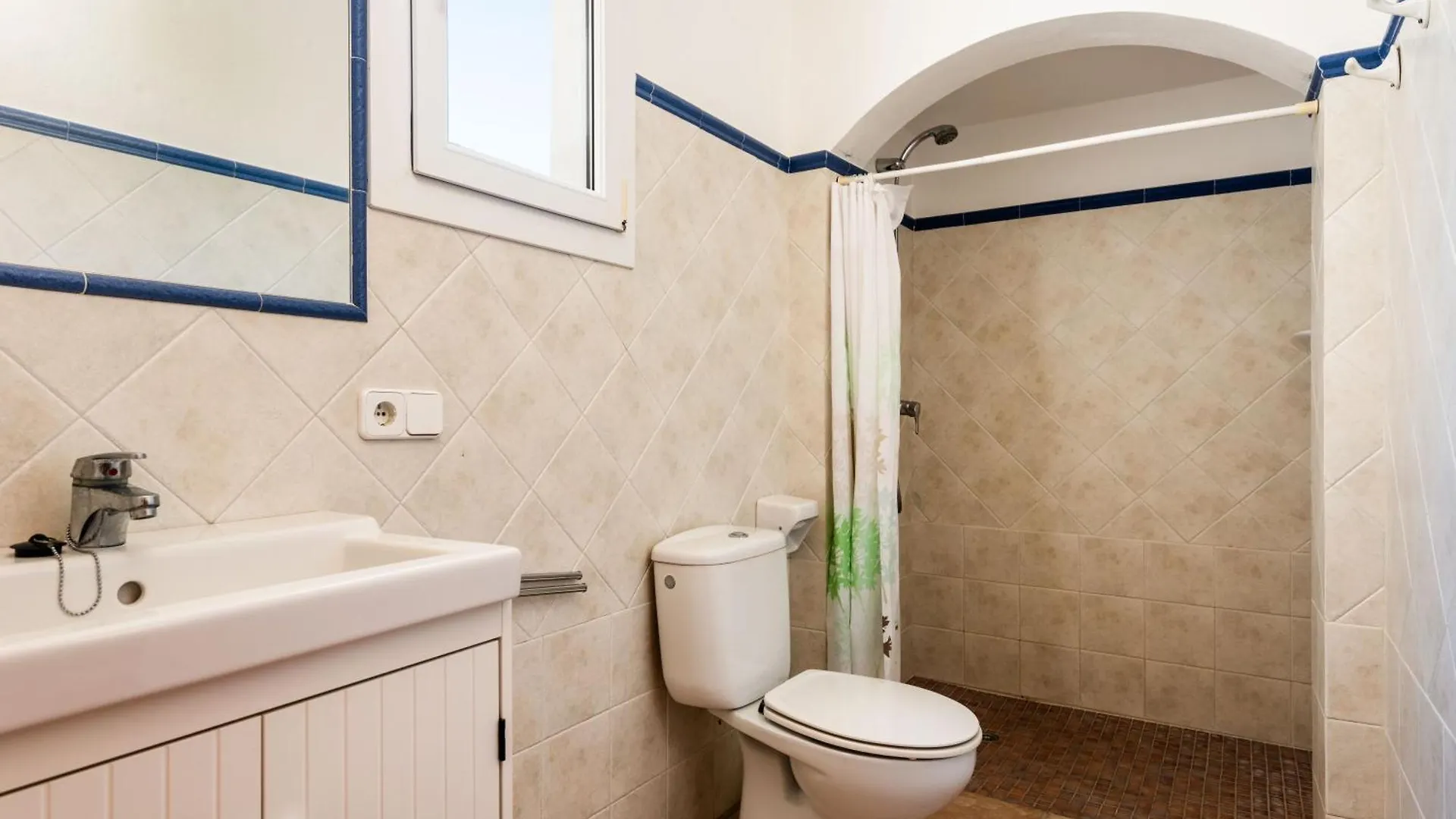 Villa Carmen Меркадаль
